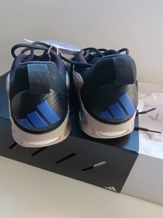 Zapatillas Baloncesto Adidas Hombre Negro/Dorado