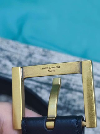 Cinturón YSL Piel Negro Hebilla Dorada