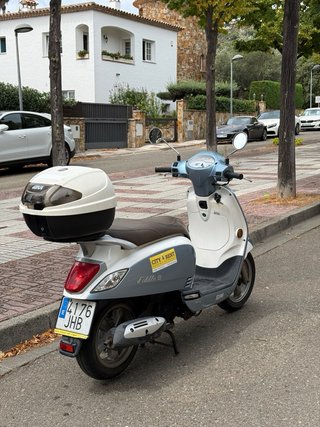 SYM Symphony 125 Scooter