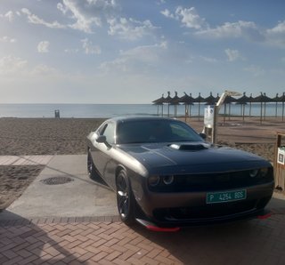 Dodge  Challenger  5,7 / V8 / SHARKER