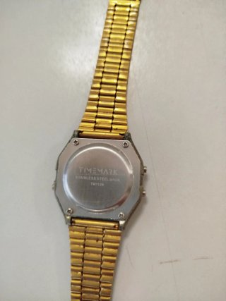 Reloj Digital Timemark Dorado