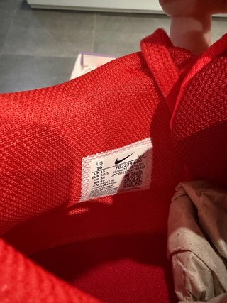 Zapatillas Nike Lebron Witness VIII Rojas