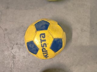 6 Balones 30€