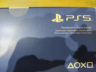 PlayStation 5 Edición Digital + 2 Mandos