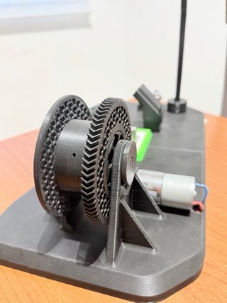 Wiesag per creare filamento 3D riciclando bottiglie