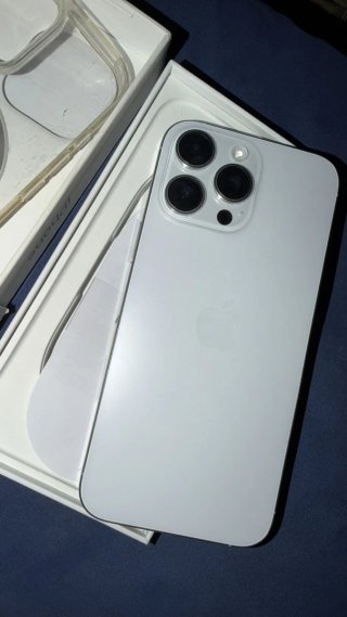iPhone 16 Pro Max Space Gray