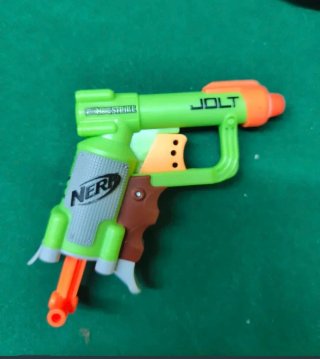 Lote Nerf: 2 Pistolas, 2 Dianas y Dardos