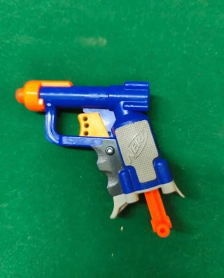 Lote Nerf: 2 Pistolas, 2 Dianas y Dardos