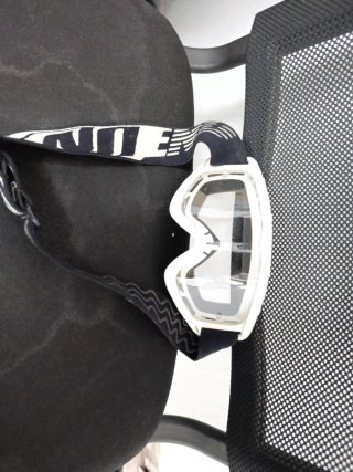 Casco talla L de Enduro+Gafas Airoh Helmet