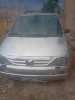 Peugeot 806 1999