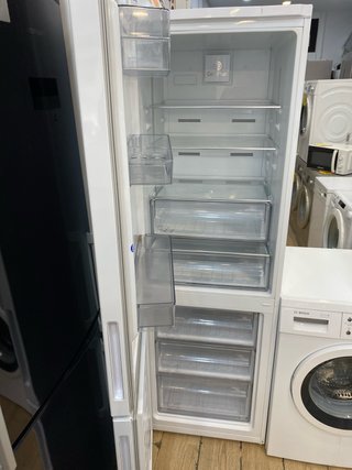 Nevera Grundig Lavadora Bosch garantía transporte