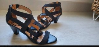 Sandalias de piel negras verano