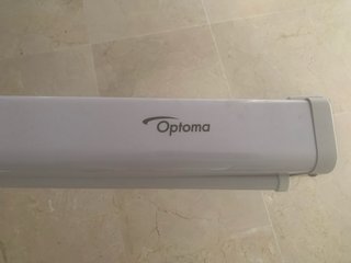 Pantalla Optoma 92"
