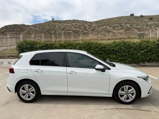 Volkswagen Golf Life 2.0Tdi