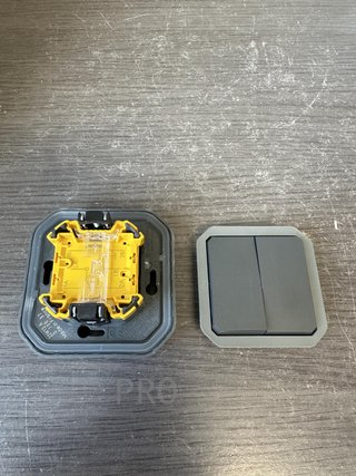 Doble interruptor Legrand