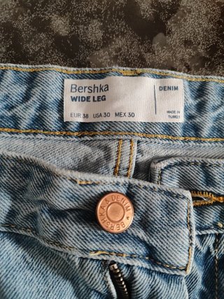 Pantalón corto Bershka hombre azul