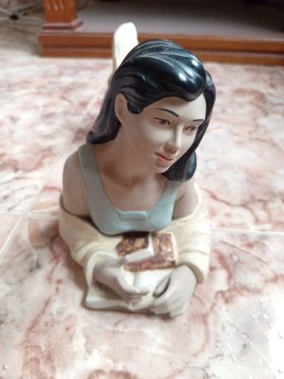 Pareja Figuras Porcelana Niñas Leyendo