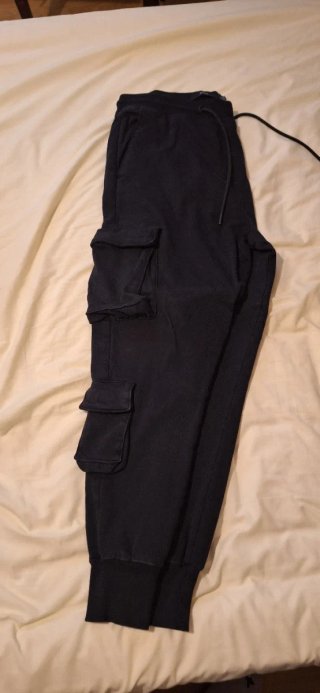 Pantalón cargo negro hombre