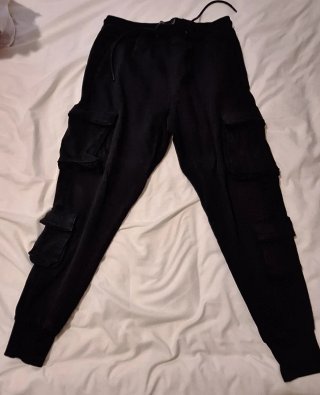 Pantalón cargo negro hombre
