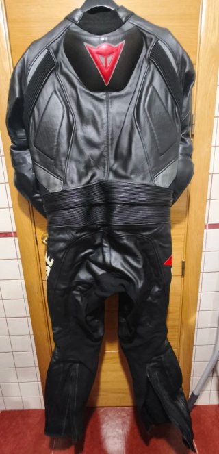 Mono Dainese 2 piezas laguna seca  TALLA 56