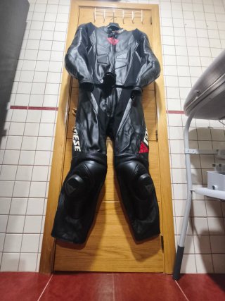 Mono Dainese 2 piezas laguna seca  TALLA 56