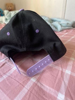 Gorra Westcoll Negra y Morada