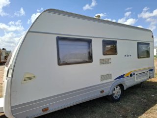 Caravana con Toldo Fiamma Nuevo