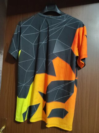 Maglia ragazzo L grafica geometrica