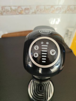 Cafetera Dolce Gusto Negra
