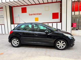 Peugeot 207 Confort 1.6 HDI 90