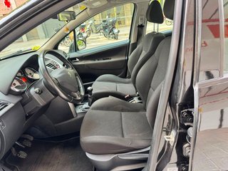 Peugeot 207 Confort 1.6 HDI 90