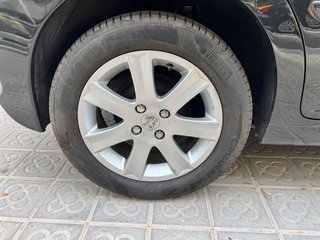 Peugeot 207 Confort 1.6 HDI 90