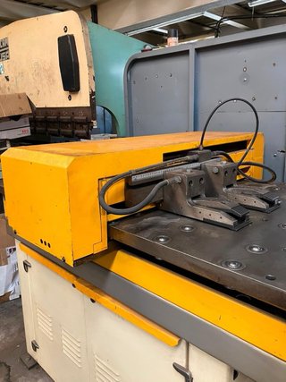 Punzonadora Geka PUMA 110