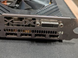 Tarjeta Gráfica XFX RX 580 8GB (Imagen Aleatoria)