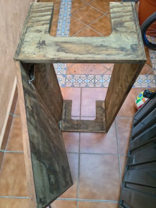Mueble termo butano o estantería