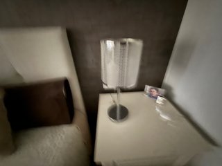 Lámpara de techo y 2 mesitas de noche
