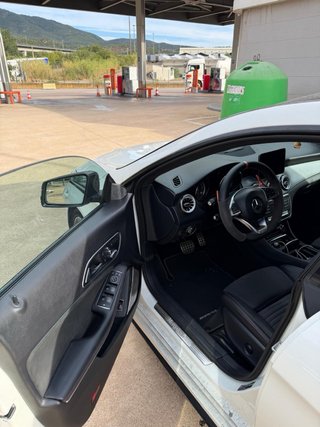 Mercedes-Benz Clase CLA220 4Matic NACIONAL
