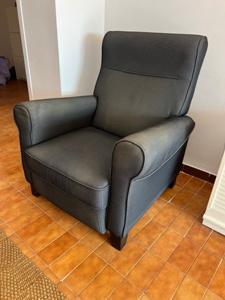 Sillón reclinable negro