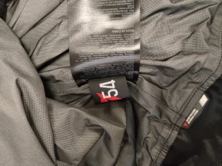Traje Dainese de Cordura D DRY  Negra y Flúor.