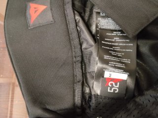 Traje Dainese de Cordura D DRY  Negra y Flúor.
