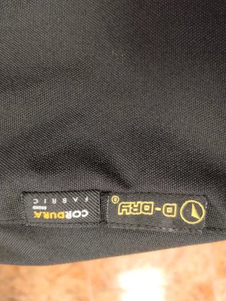 Traje Dainese de Cordura D DRY  Negra y Flúor.