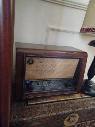 Radio Antigua Telefunken Marrón