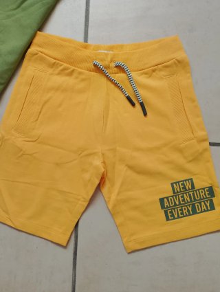 Conjunto camiseta y pantalón corto niño