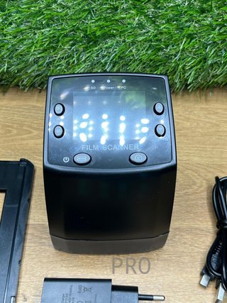 Scanner per negativi e diapositive DIGITNOW con schermo LCD