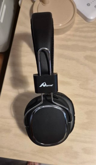 Auriculares Inalámbricos con micrófono integrado.