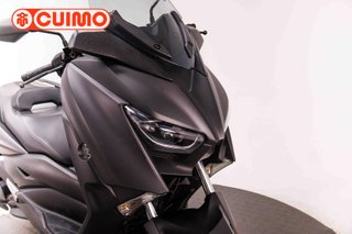 YAMAHA XMAX 125