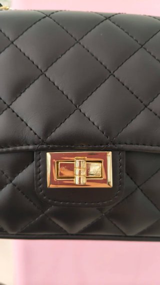 Borsa in pelle nera trapuntata