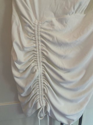 Vestido corto blanco Zara asimétrico