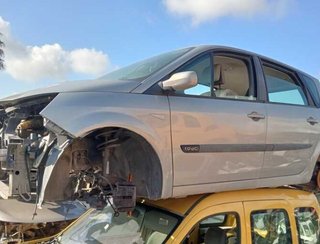 Renault paragolpes del grand scenic 1.9 dci 362177