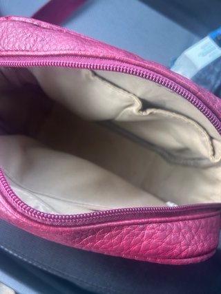 Bolso bandolera rosa con calavera